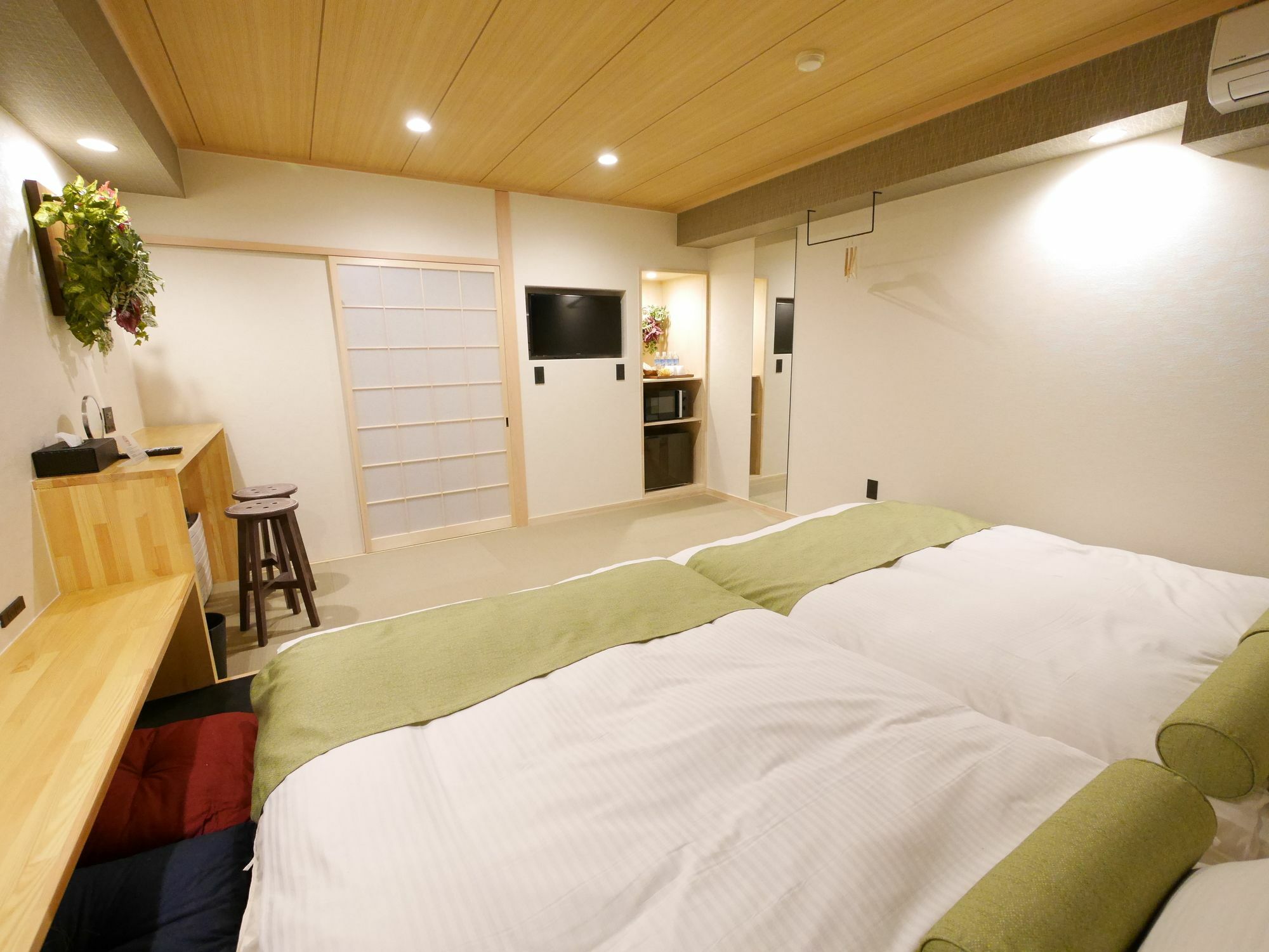 Ookini Hotels Shinsaibashi Sennencho Apartment Osaka Eksteriør billede